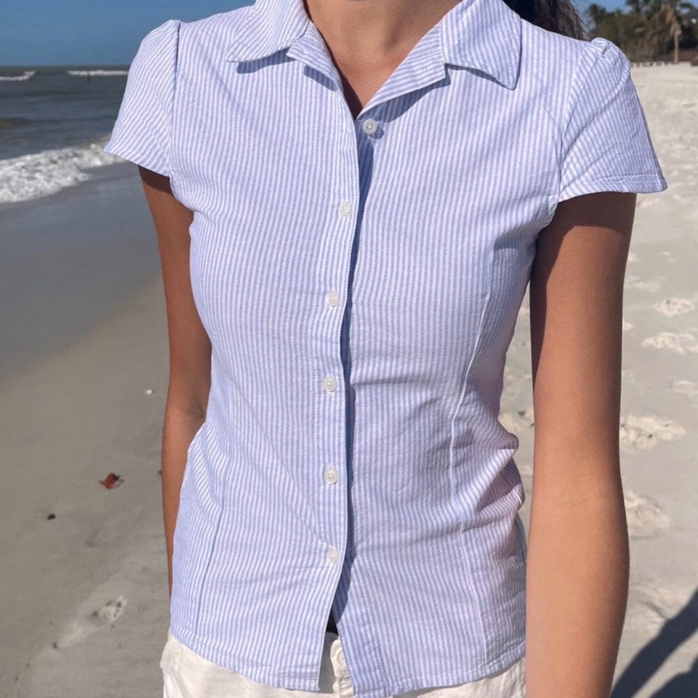 Brandy Melville “Rue Stripe Top” - Picture 3 of 4